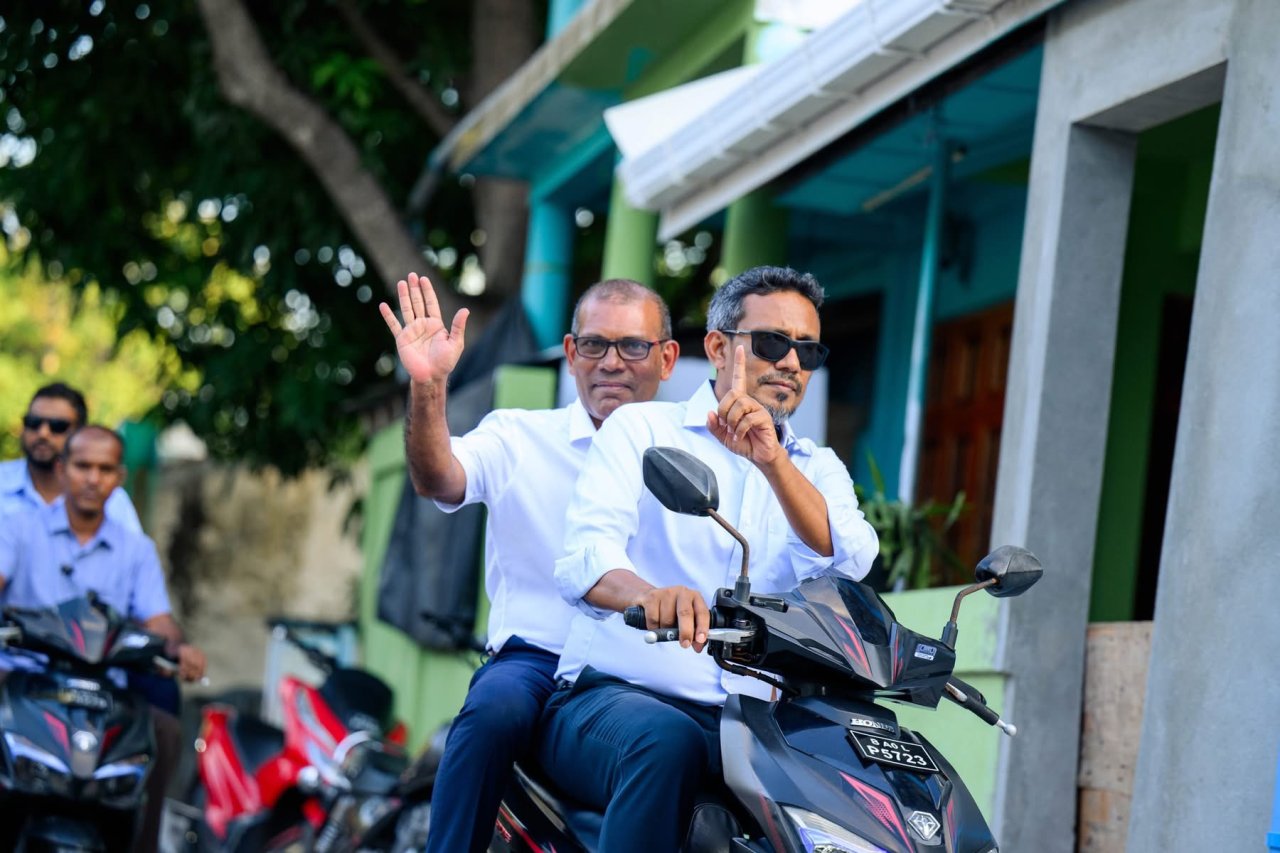 ރައީސް ނަޝީދު ކެމްޕޭނަށް ފުވައްމުލަކުގައި