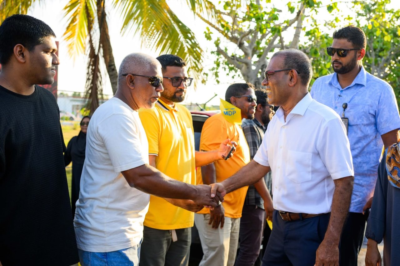 ރައީސް ނަޝީދު ކެމްޕޭނަށް ފުވައްމުލަކުގައި