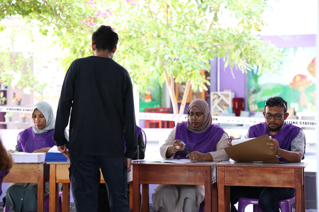 ތިން އިންތިހާބުގެ ވޯޓުލުން ކުރިޔަށް