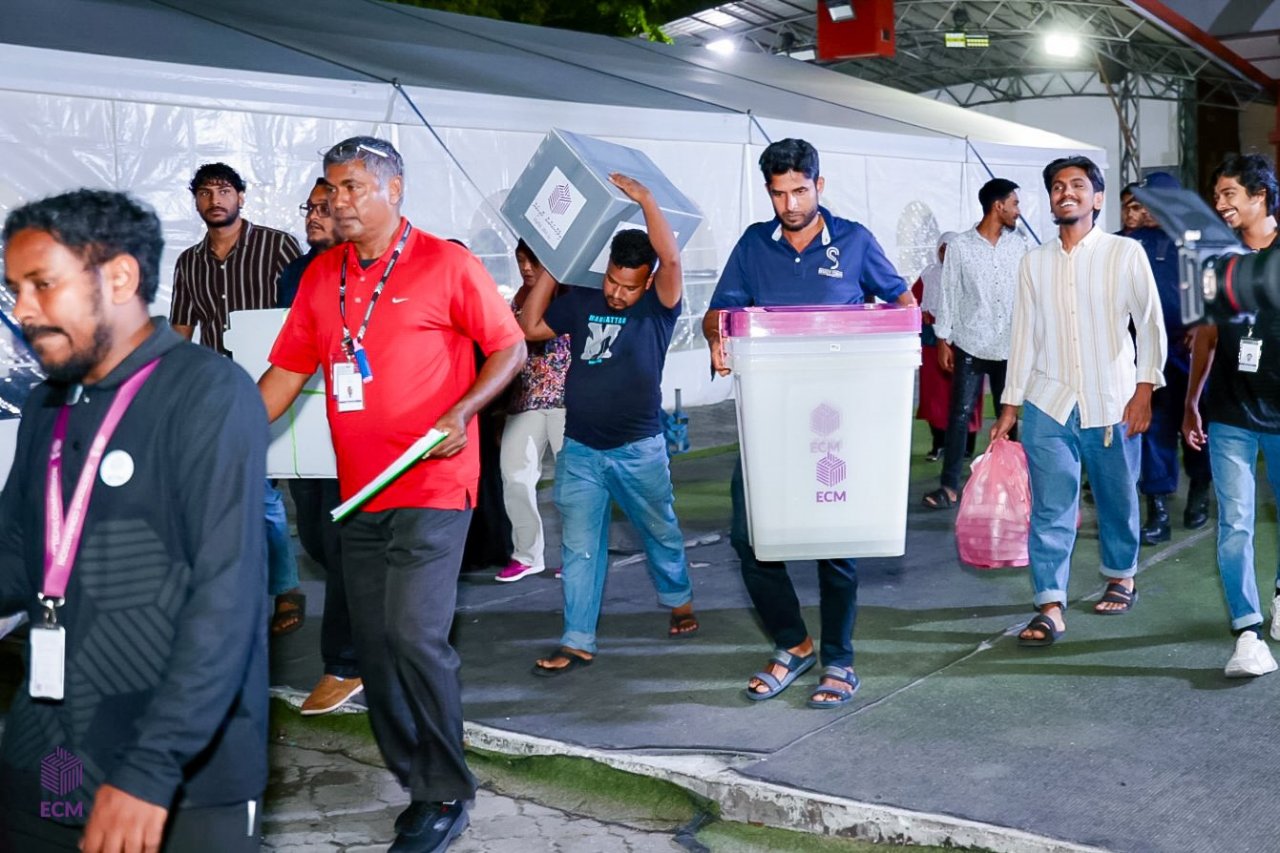 ތިން އިންތިހާބުގެ ވޯޓުލުން ކުރިޔަށް