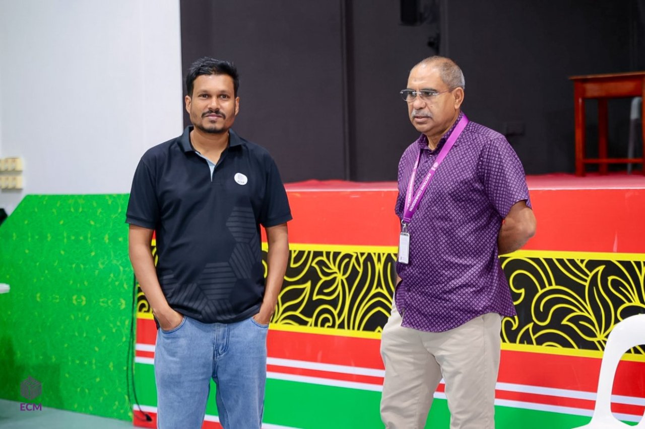 ތިން އިންތިހާބުގެ ވޯޓުލުން ކުރިޔަށް