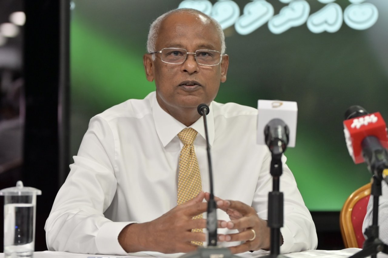 ކުރީގެ ތިން ރައީސުންގެ ތާރީހީ ބައްދަލުވުން