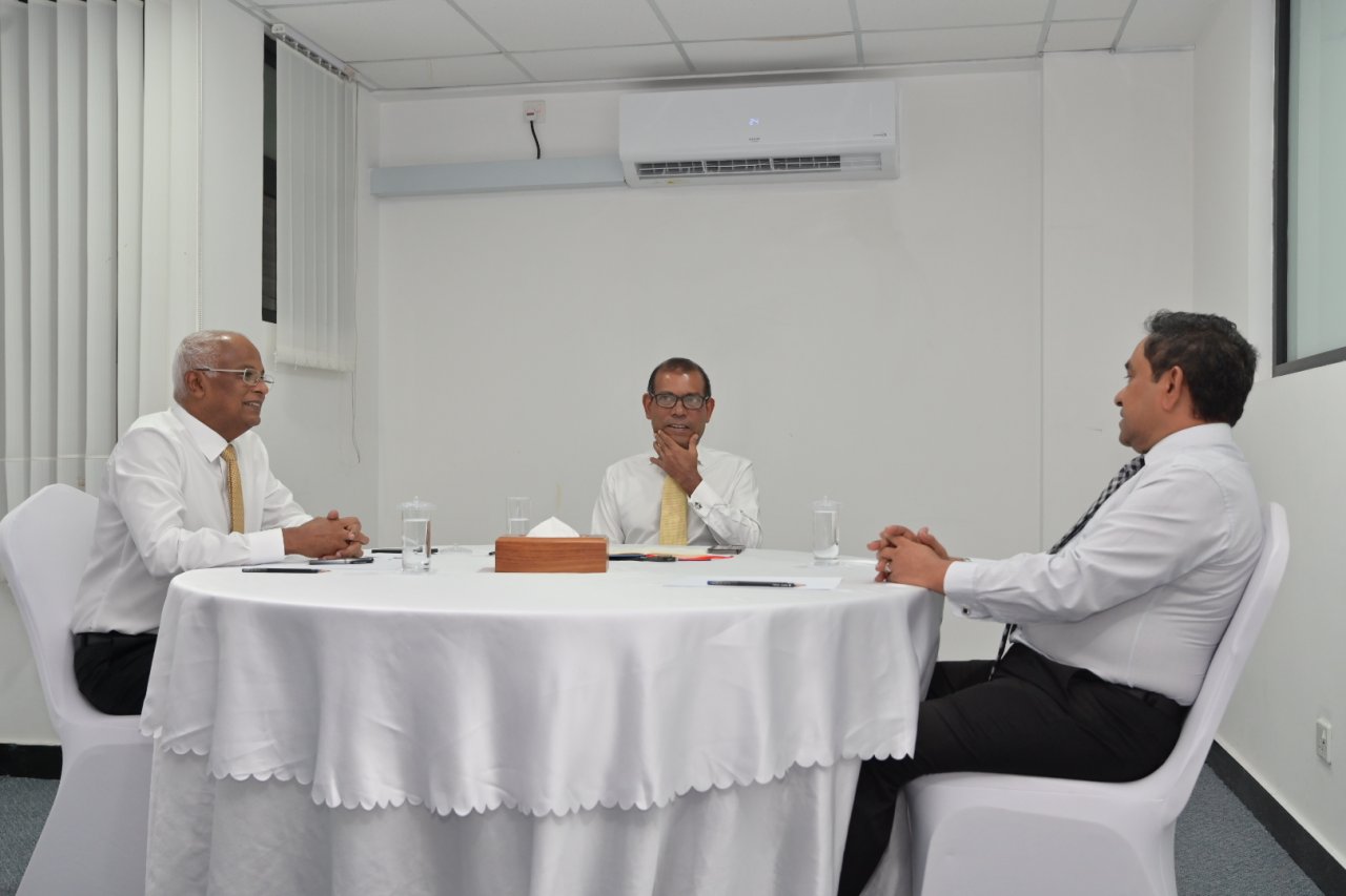 ކުރީގެ ތިން ރައީސުންގެ ތާރީހީ ބައްދަލުވުން