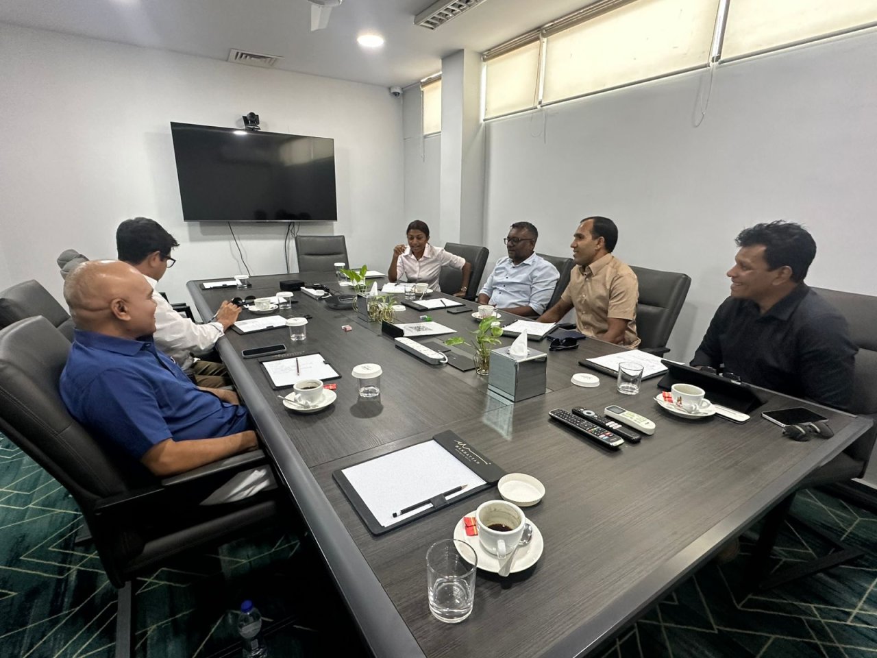Thin raeesunge mandhoobun dhevana faharah bahdhalu kuravvaifi