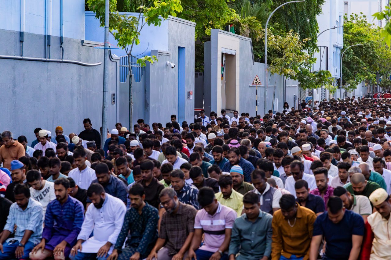 މާލޭގައި ކުރި އީދު ނަމާދުގެ ބޮޑު ޖަމާއަތް
