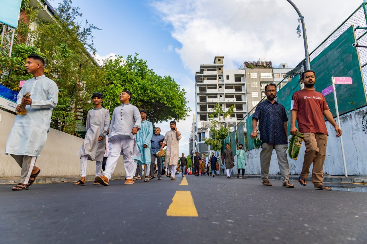 މާލޭގައި ކުރި އީދު ނަމާދުގެ ބޮޑު ޖަމާއަތް