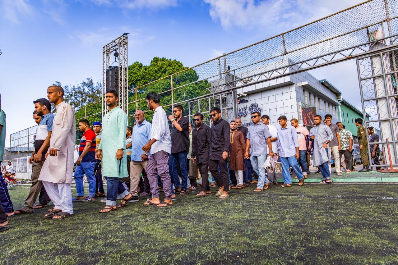މާލޭގައި ކުރި އީދު ނަމާދުގެ ބޮޑު ޖަމާއަތް