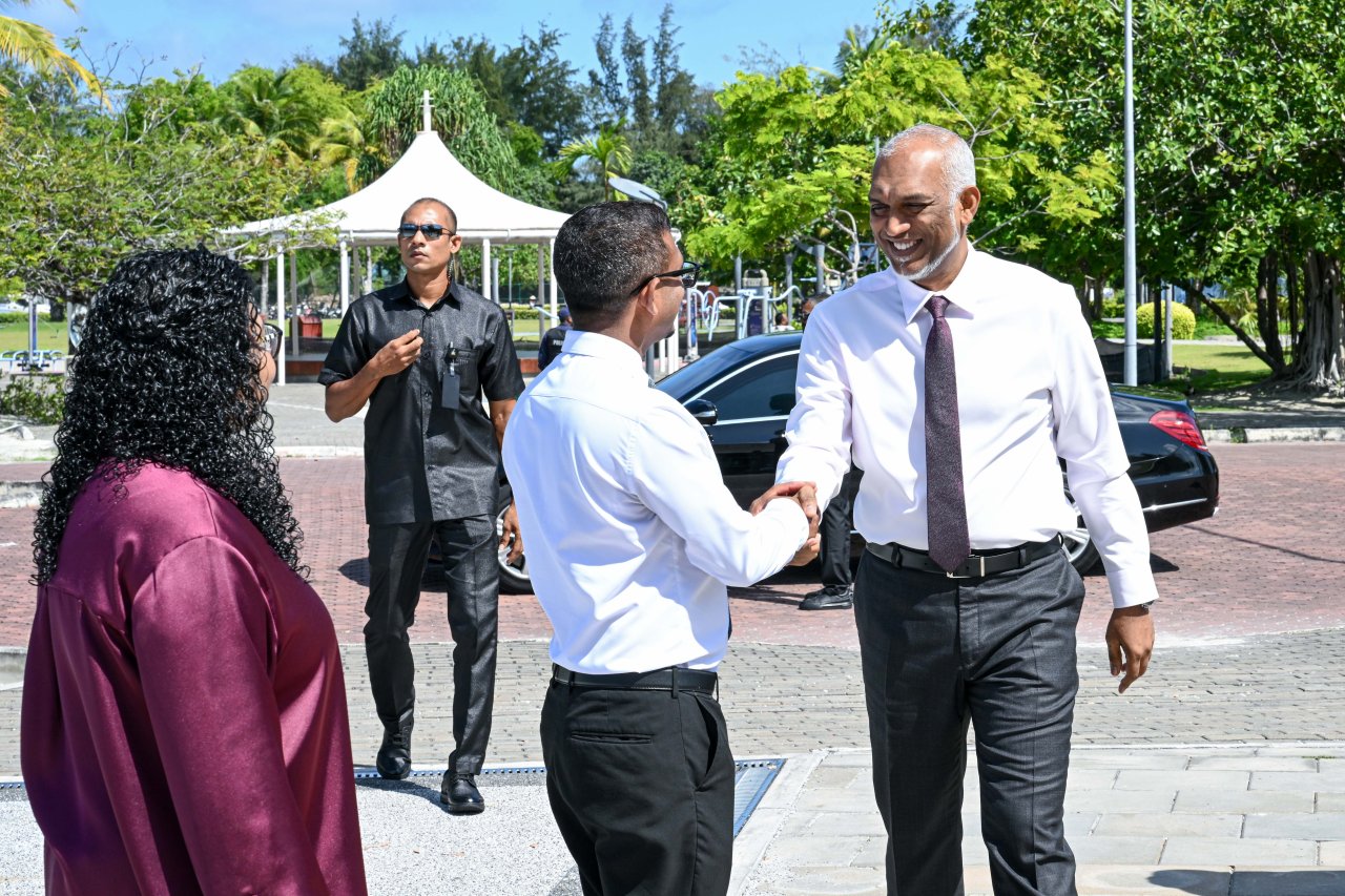 ނުވަ އަހަރަށް ފަހު އަލުން 