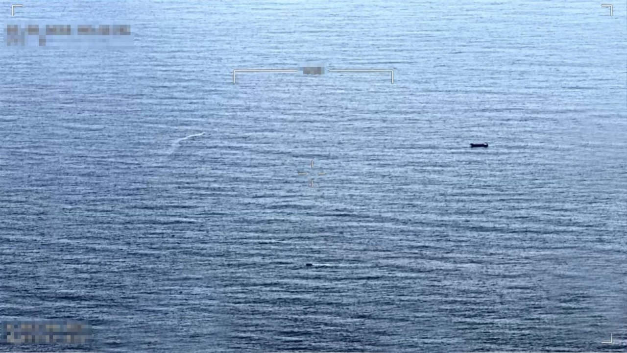 Supply dhoani adiah dhiya haadhisaa aa gulhigen gellunu 3 meehun nufeney: MNDF