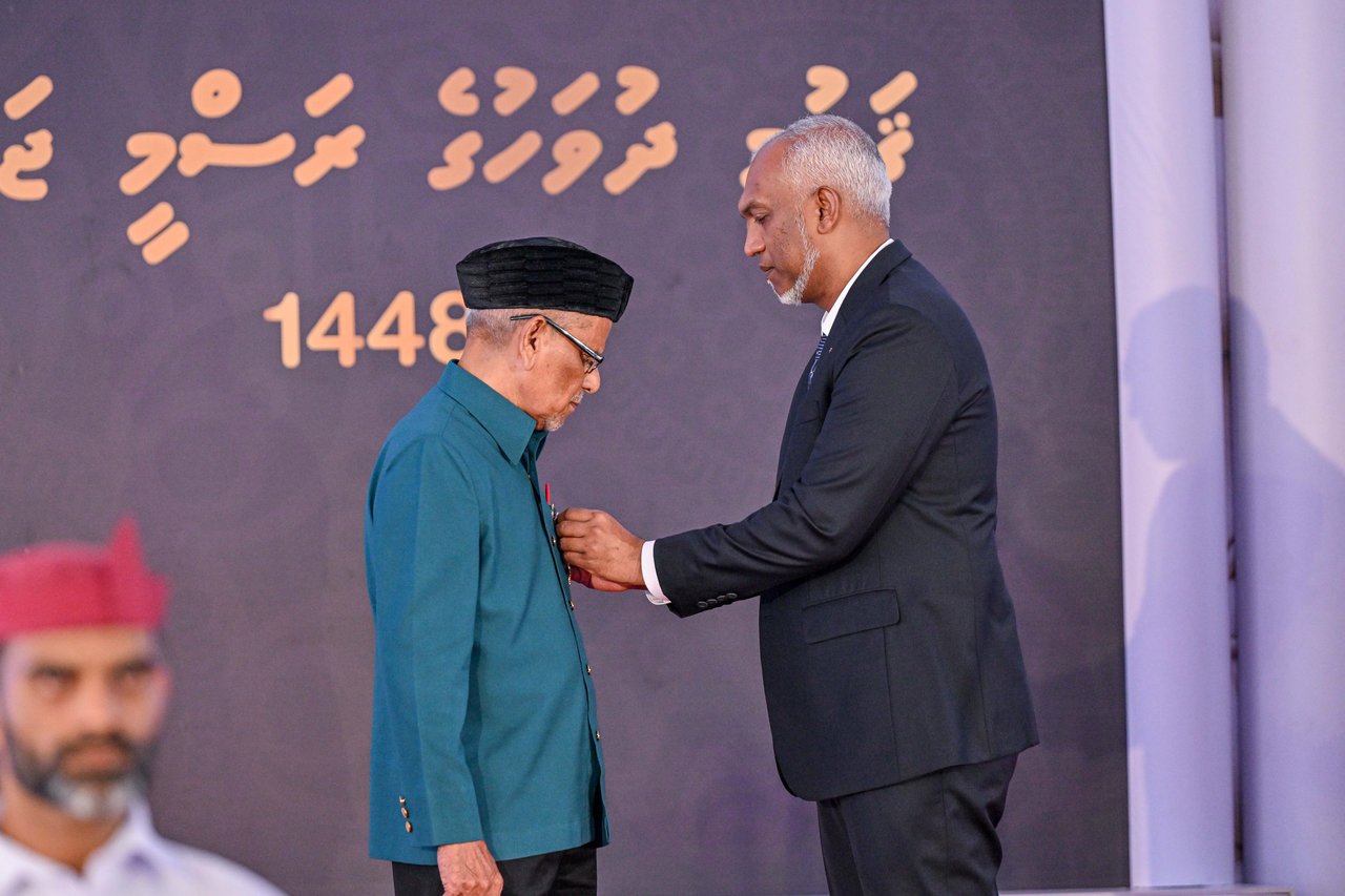 އުތީމުގައި ބޭއްވި ގައުމީ ދުވަހުގެ ޖަލްސާގެ އުސްއަލިތައް