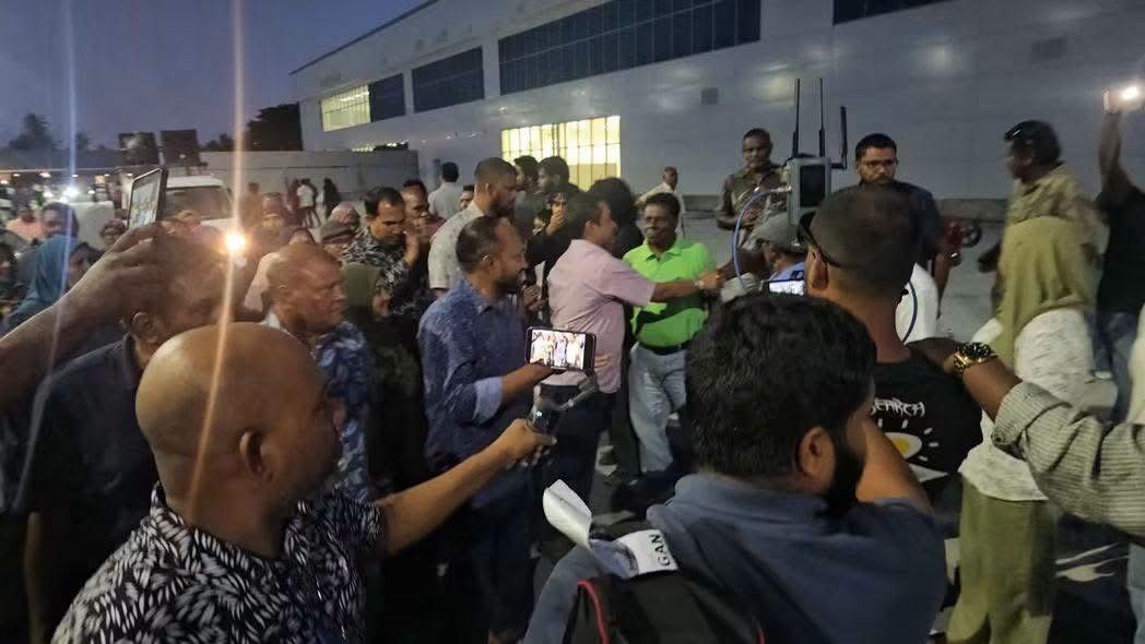 އައްޑޫން ރައީސް ޔާމީނަށް މާމަލުން މަރުހަބާ