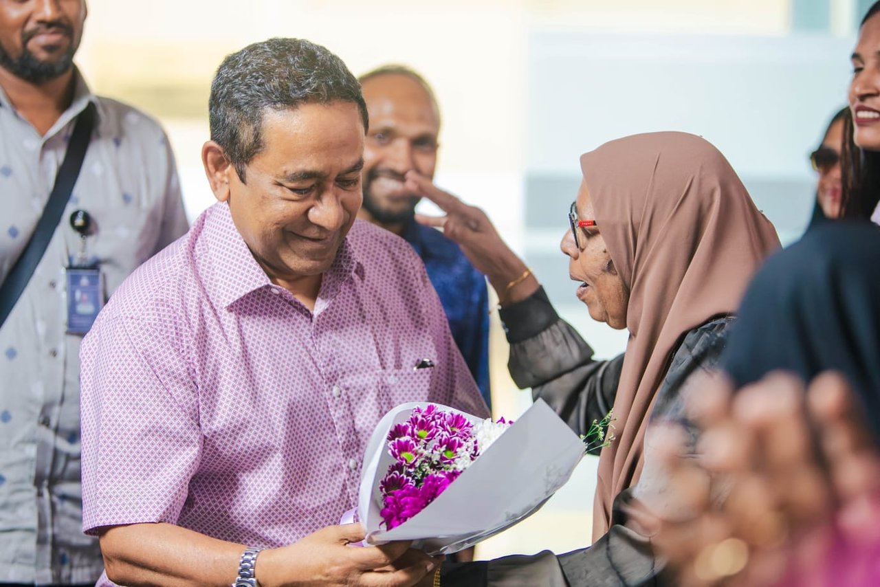 އައްޑޫން ރައީސް ޔާމީނަށް މާމަލުން މަރުހަބާ