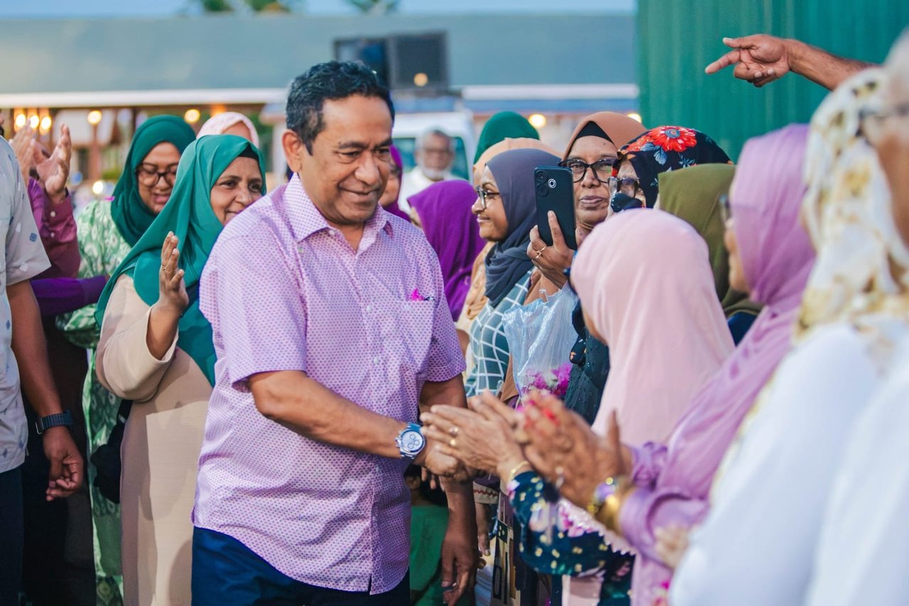 އައްޑޫން ރައީސް ޔާމީނަށް މާމަލުން މަރުހަބާ