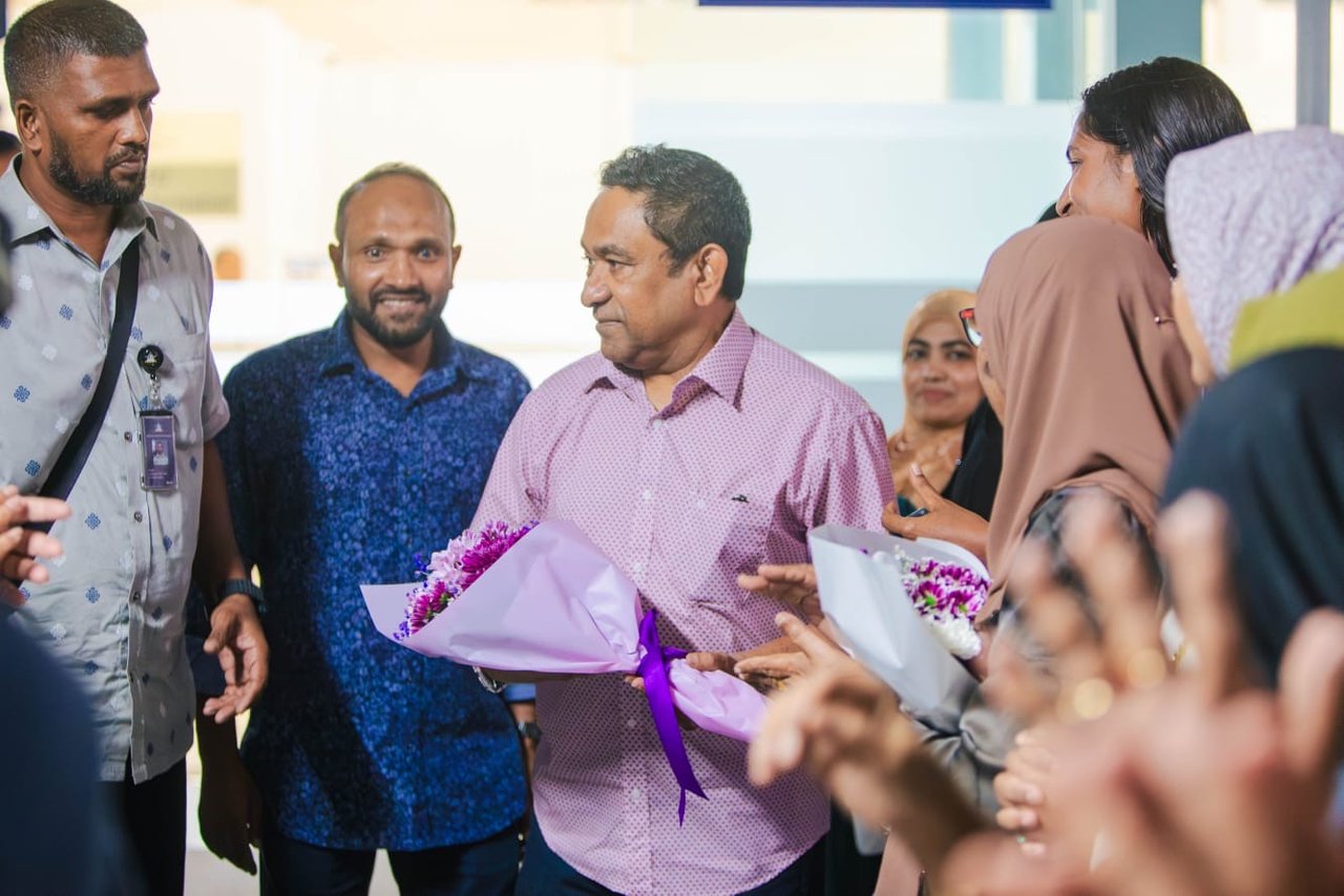 އައްޑޫން ރައީސް ޔާމީނަށް މާމަލުން މަރުހަބާ