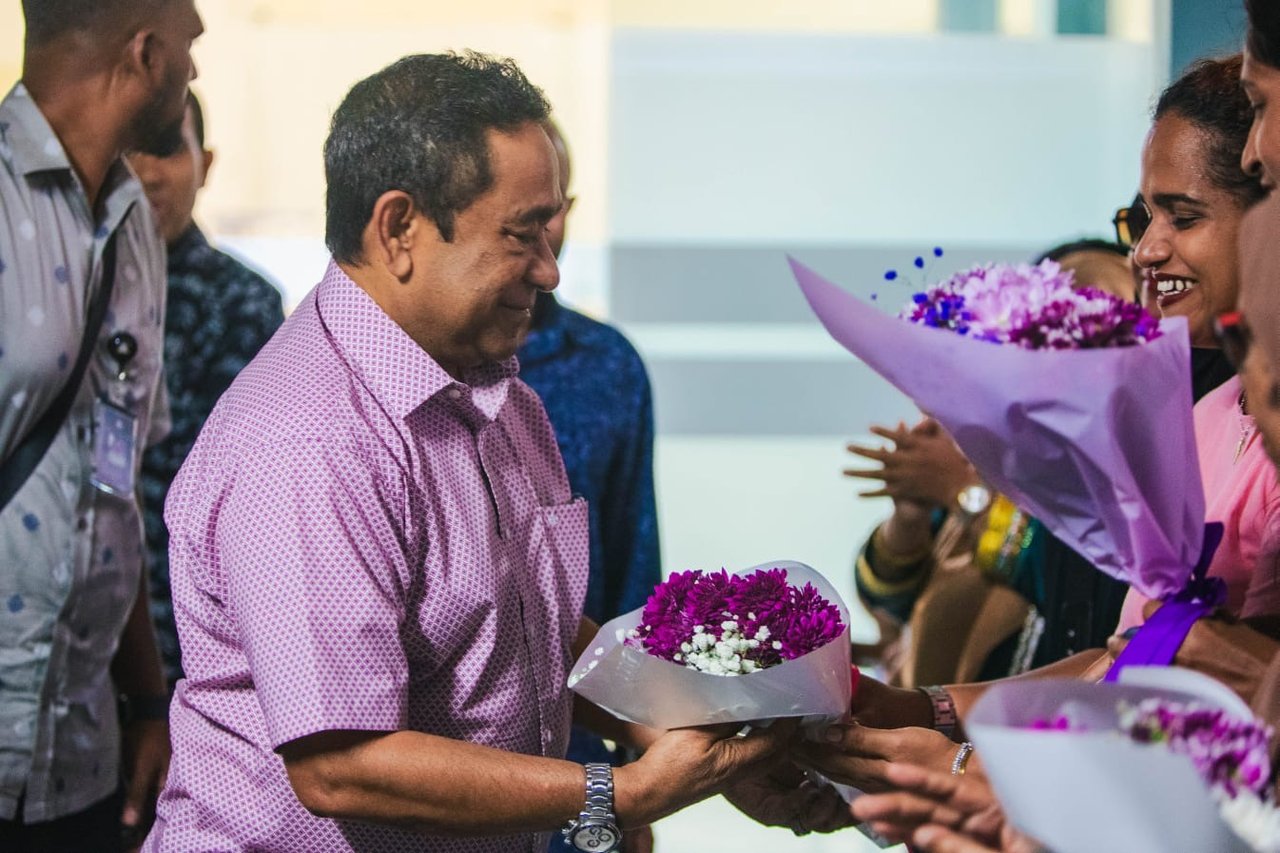 އައްޑޫން ރައީސް ޔާމީނަށް މާމަލުން މަރުހަބާ