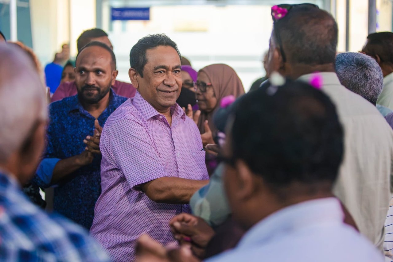 އައްޑޫން ރައީސް ޔާމީނަށް މާމަލުން މަރުހަބާ