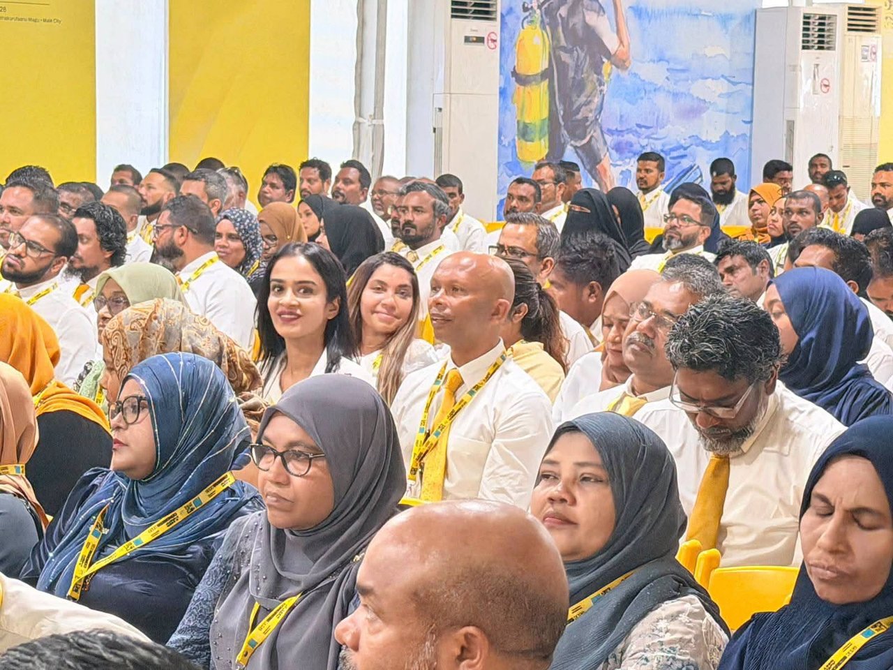 އެމްޑީޕީގެ ކޮންގްރެސްގެ މަޝްވަރާތައް