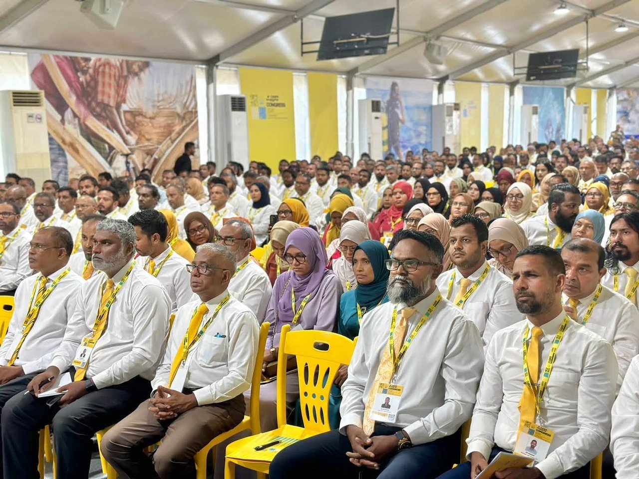 އެމްޑީޕީގެ ކޮންގްރެސްގެ މަޝްވަރާތައް