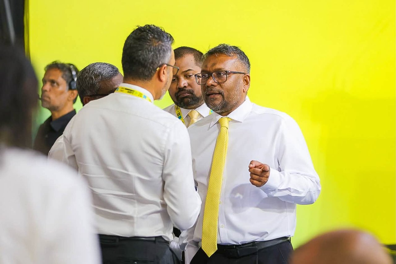 އެމްޑީޕީގެ ކޮންގްރެސްގެ މަޝްވަރާތައް