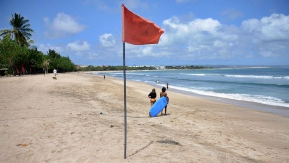 Beyruge touristunnah dhen mi aharu Bali akah nudheveyne!