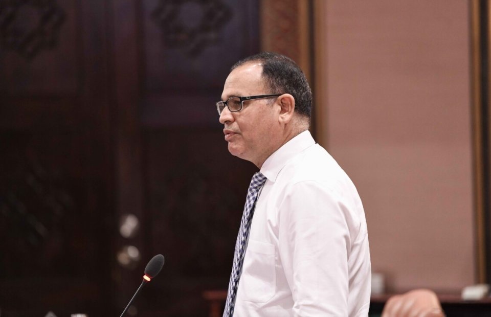 Siyaasee nufoozuge sababun MNDF vanee bossunlaifi: Adam Shareef