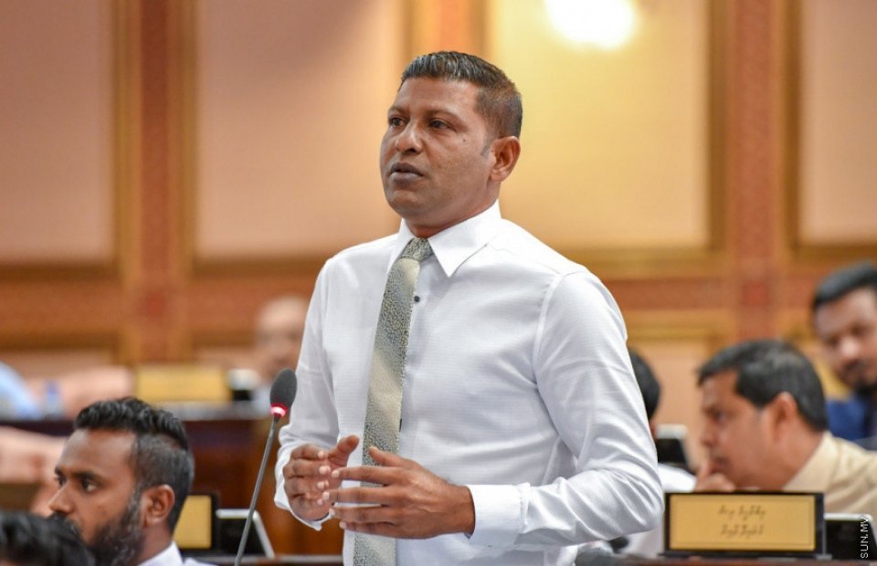 Member Riza ge mahchah meehun Traffic kurumuge dhauvaa koffi