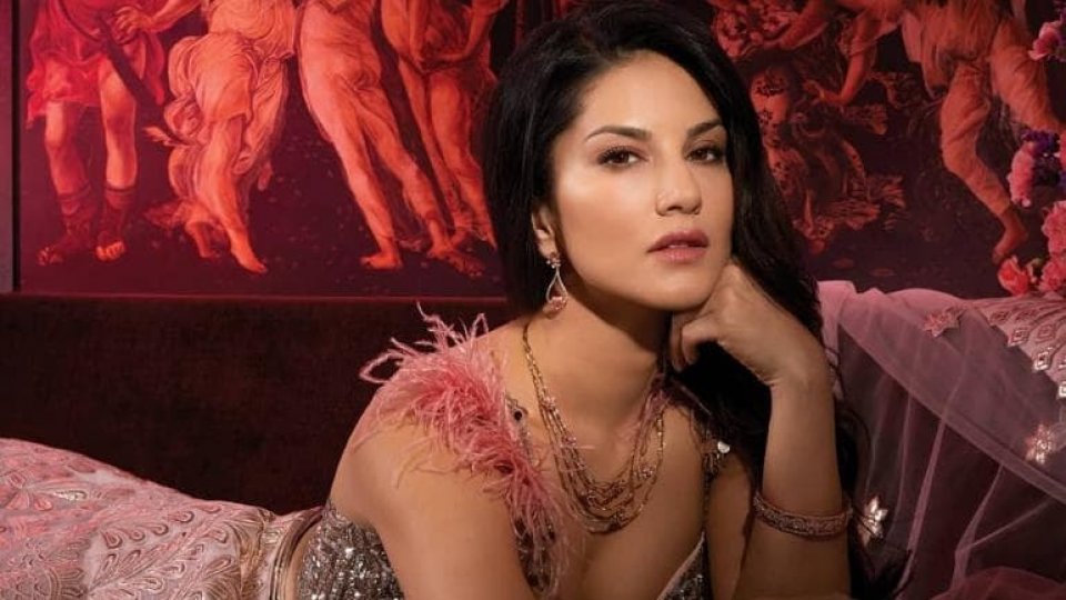 Sunny Leone fit koh hurumah mihaaru kura kanthah engeytha?