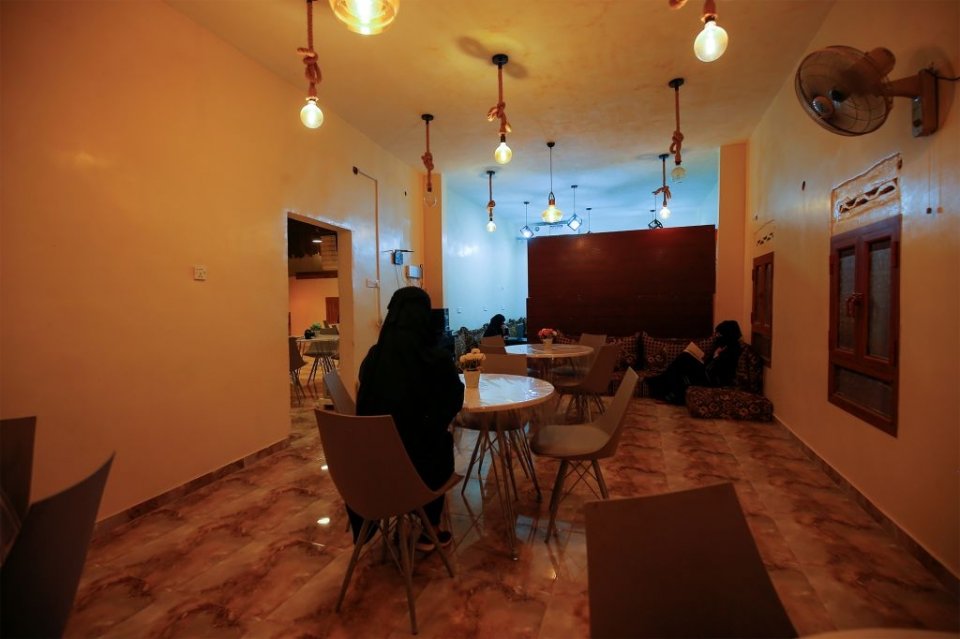 Yemen ge anhenun, anhenunnah hingaa cafe' eh!