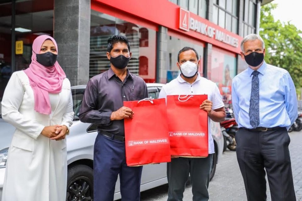 BML ge Cash less payment taxi thakah