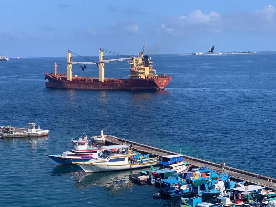 Cargo ferry in genna mudhaluge adhadhu ithuru vaan fashaifi