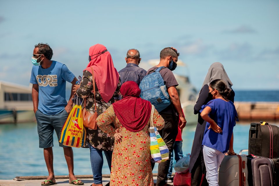 Faruvakuda nukurey! mikamun adhi salaamatheh nuvevey 