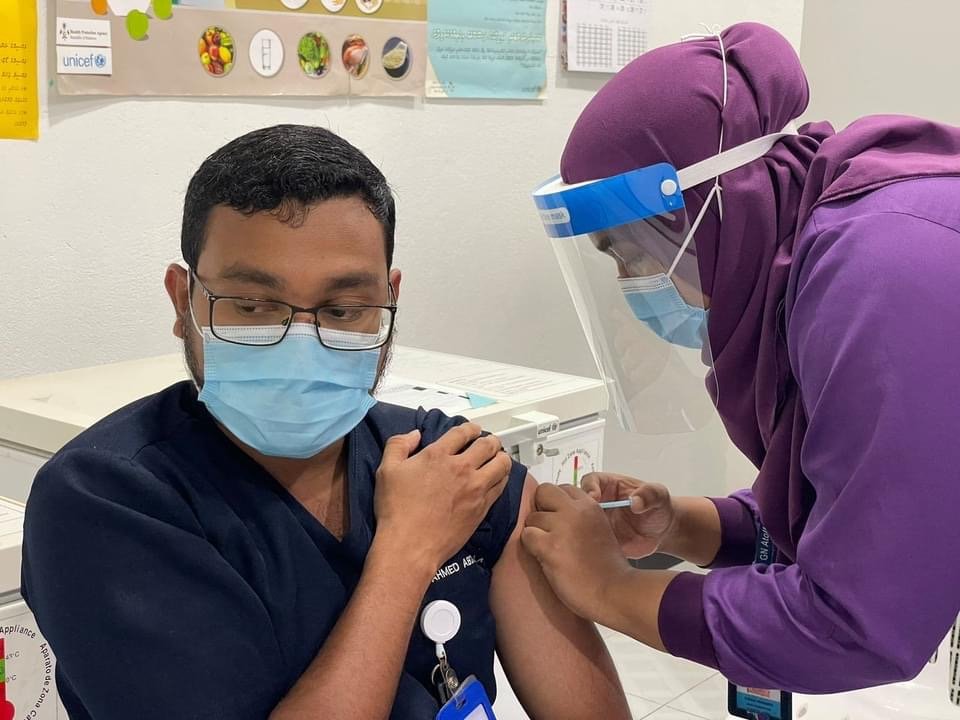 6,000 ah vure gina meehunnah covid vaccine dheefi