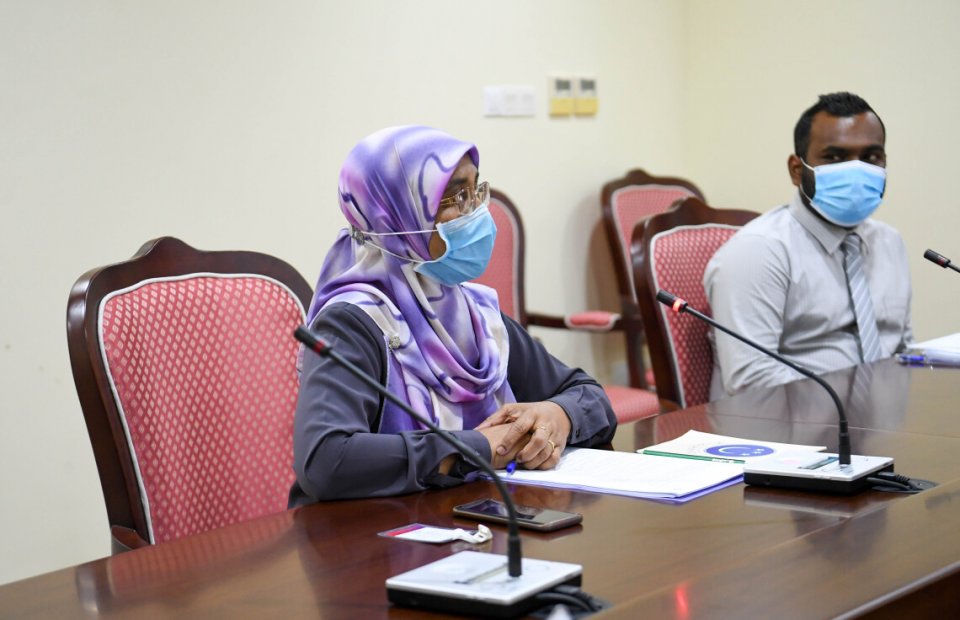 Fiyavalhu thah alhanee evves bayakah dhahcheh dhinumuge niyathuga eh noon: Maimoona