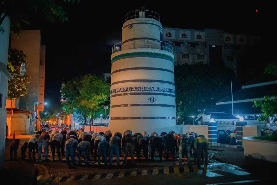 Tharaweeh namaadhah kuda kudhin gendhantha?