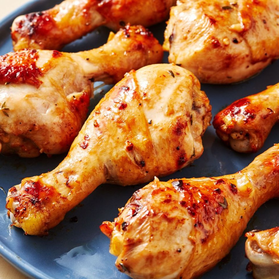 Roadha Malaafaiy: Garlic Lemon Baked Chicken Drumsticks