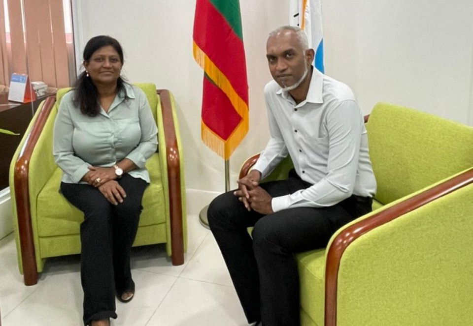 Inthihaabee mayor muizzu male ge mayor aa badhdhalu kuravvaifi