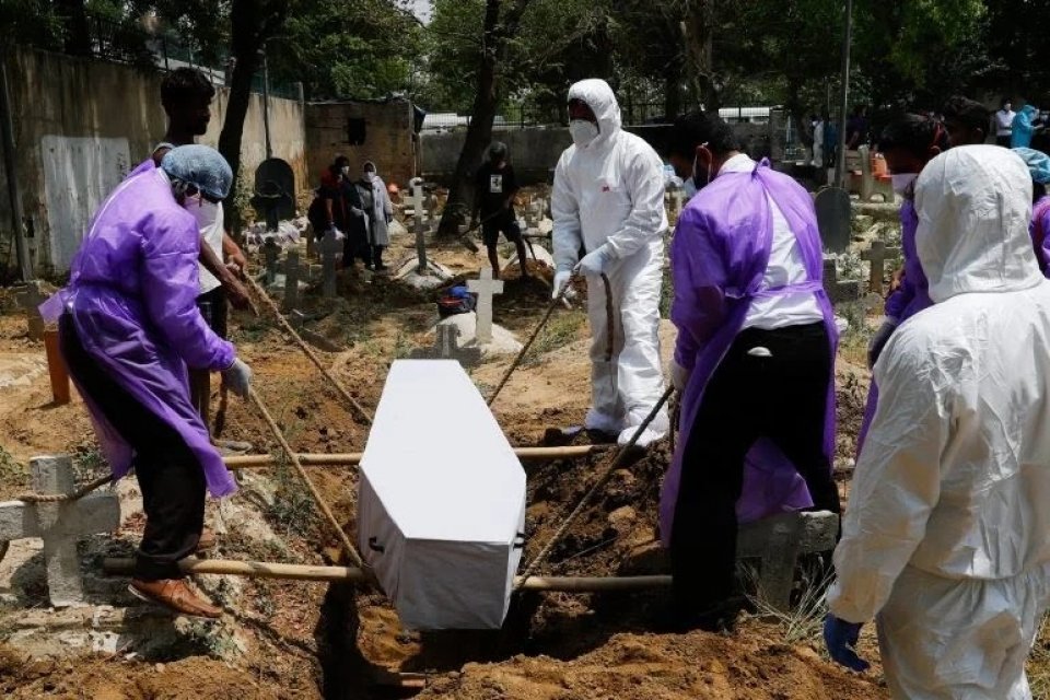 India ge covid hospital ehgai roave 18 meehun maru vejje