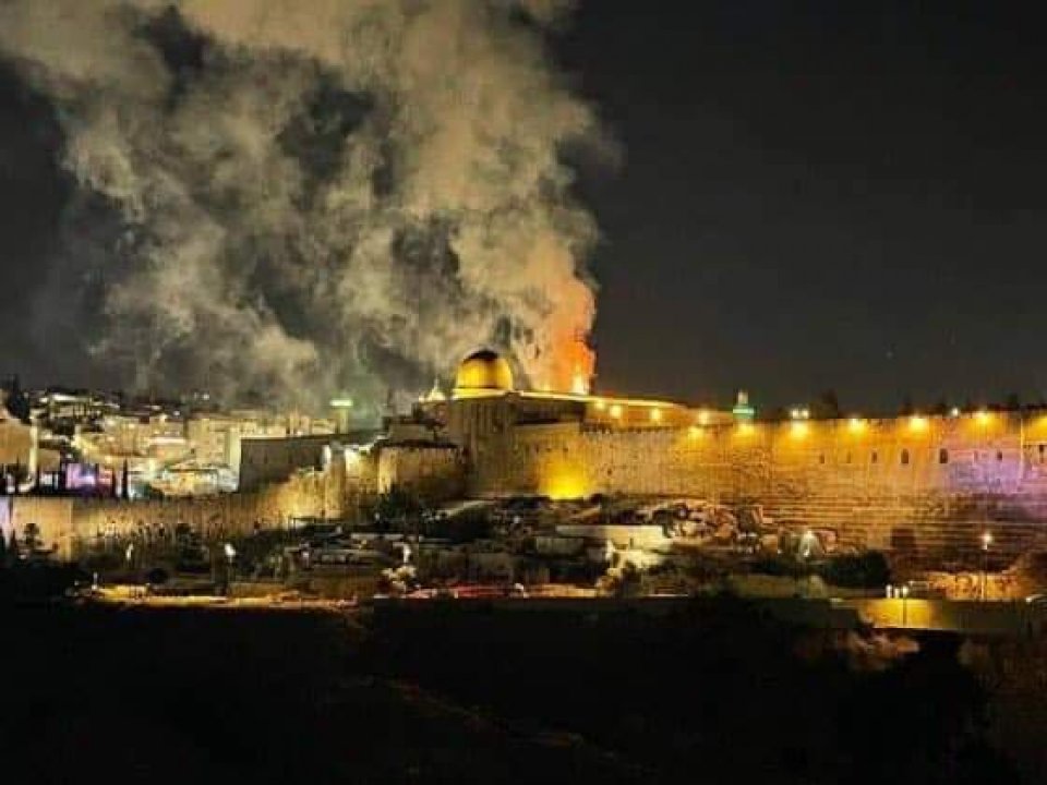 Israel sifain dhin hamalaa ehgai Masjidul Aqsa sarahadhugai alifaan roa vejje