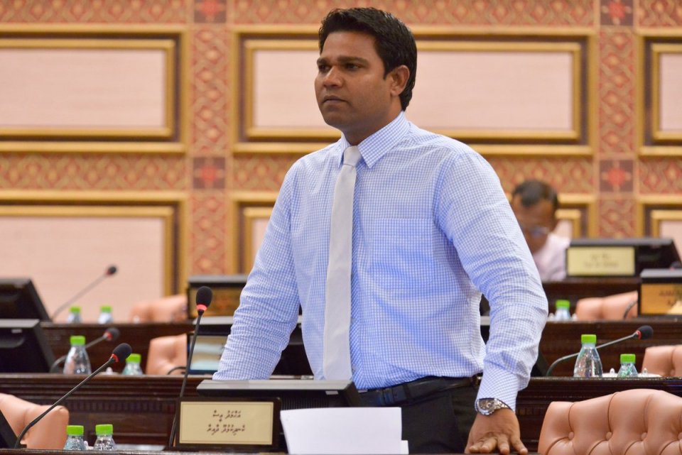 Member Easa ge kureege anbikanbalunnah aniyaa kuri massala eh fenmathi vejje