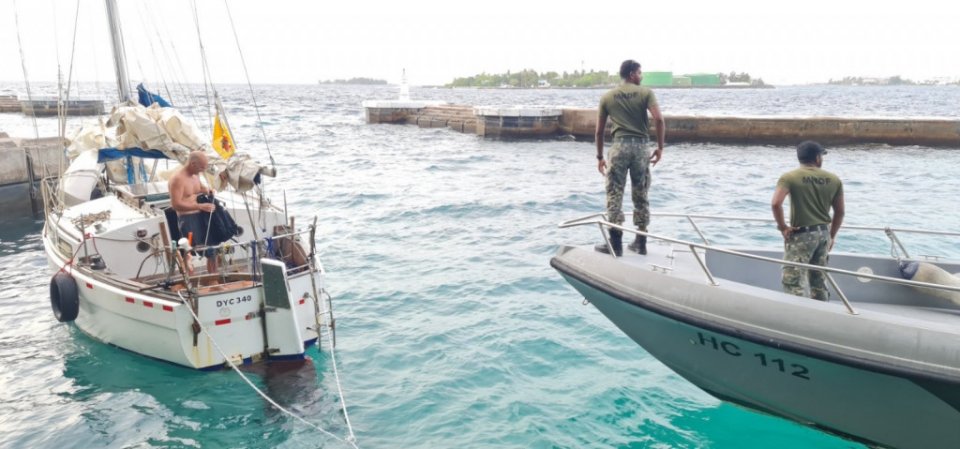 Haalugai jehunu Yacht eh Male' bandharah vadhejje