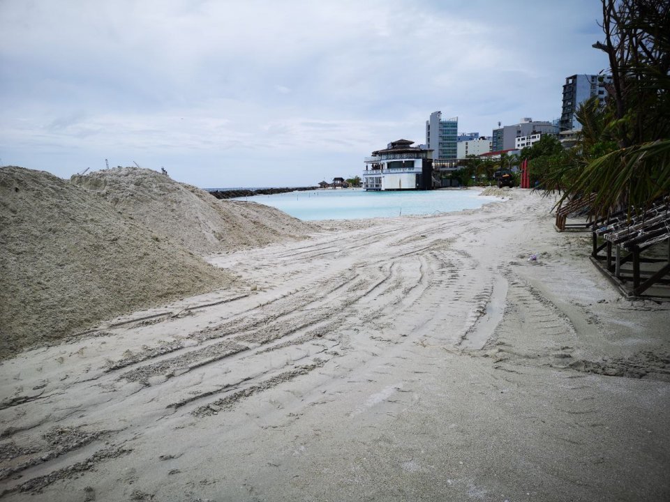 Artificial beach aai rasfannu adhi usfasgandah veli alhanee