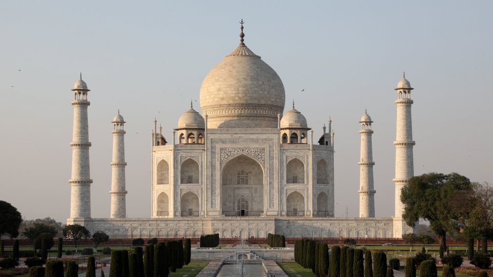 Taj Mahal: Loabeege laamaseel namoona eh!