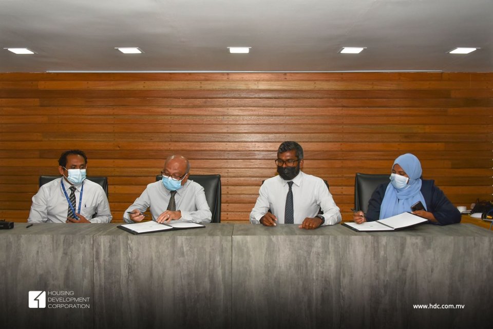 Gasim ah flat alhan dhin bin nuhedhi ovvaa ithuru bimeh school alhan dheefi