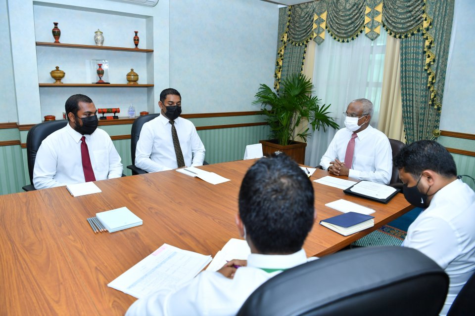 Hirilandhoo bin hikkaane: Raees Solih