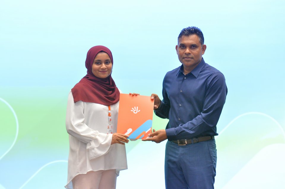 Meehun binaa kurumah dhiraagun kuraa masaikahthakah Naibu Raees ge thaureefu