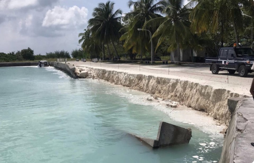 Kaadehdhoo airport jetty ge baeh modhah vettijje