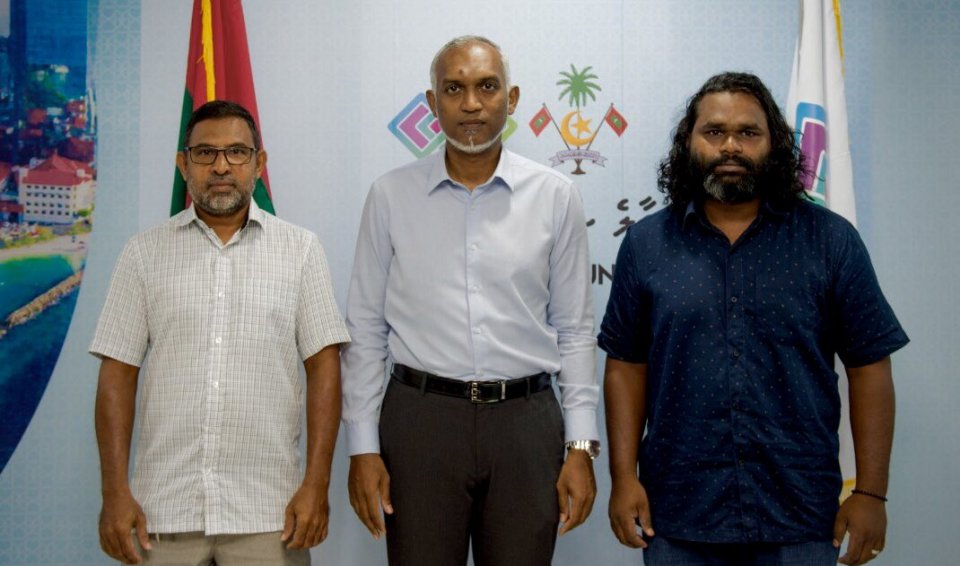 Hiya flat ge kanboduvunthah mayor aai hissaa koffi