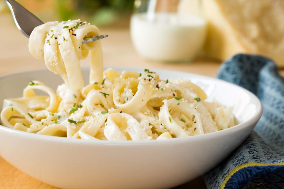 Roadha malaafai: Cheesy white sauce Pasta