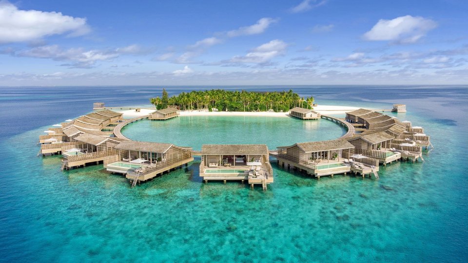 Resort ehggai anhenaku maruvefai ovvai fenijje 