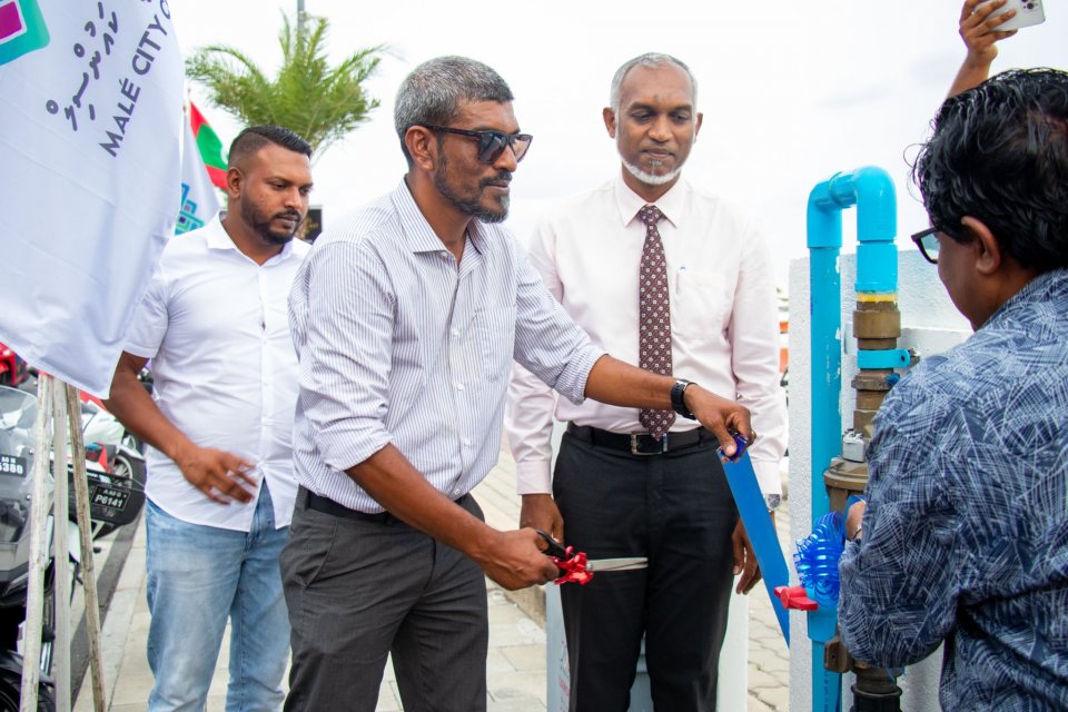 Dhekunu harbour gai CCTV camera harukoh, 24 gadiiru monitor kuranee